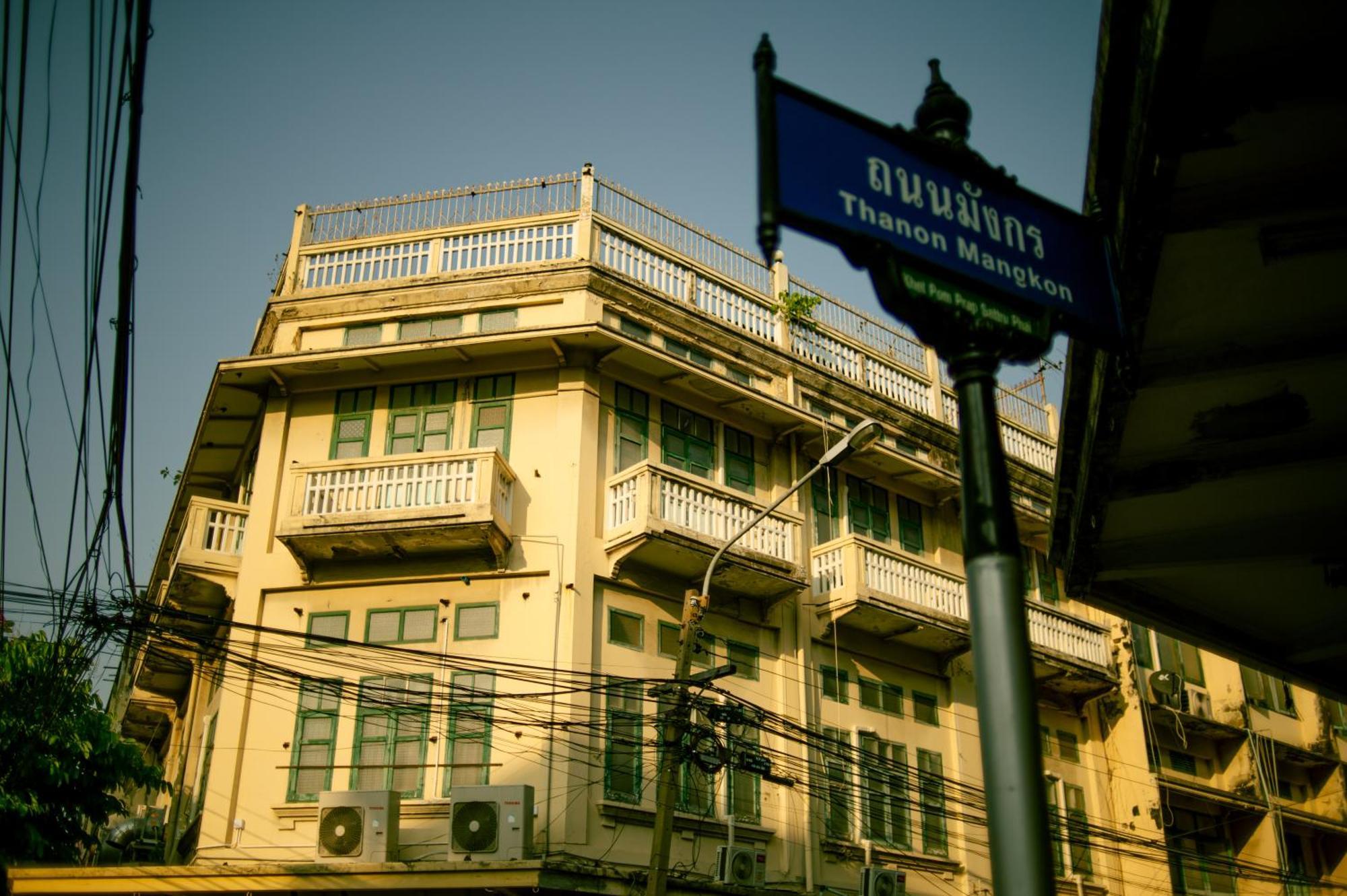 Belivin99 Residence Chinatown Bangkok Esterno foto